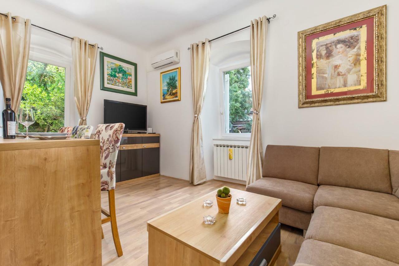 Apartman Villa Carolina Rijeka Exterior photo